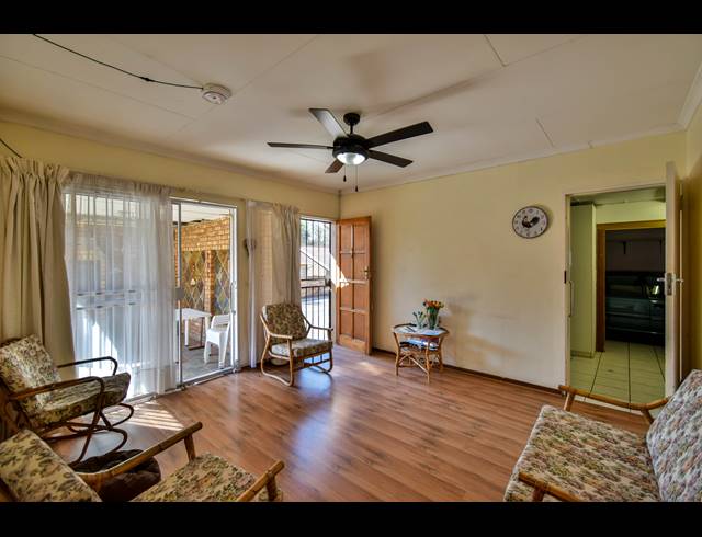 2 BEDROOM TOWNHOUSE SOLD IN FLORAUNA